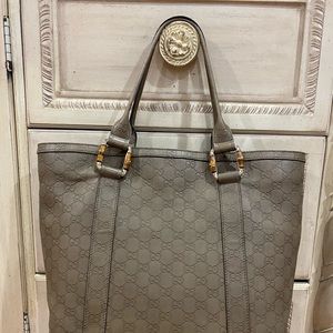 Gucci Leather tote